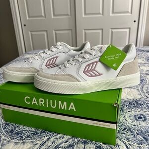 Cariuma WhitSneakers